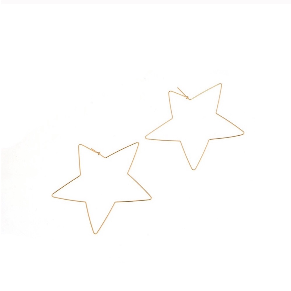 Chic 🌟 UO Style Gold Big Star Hoop Earrings - Picture 2 of 2